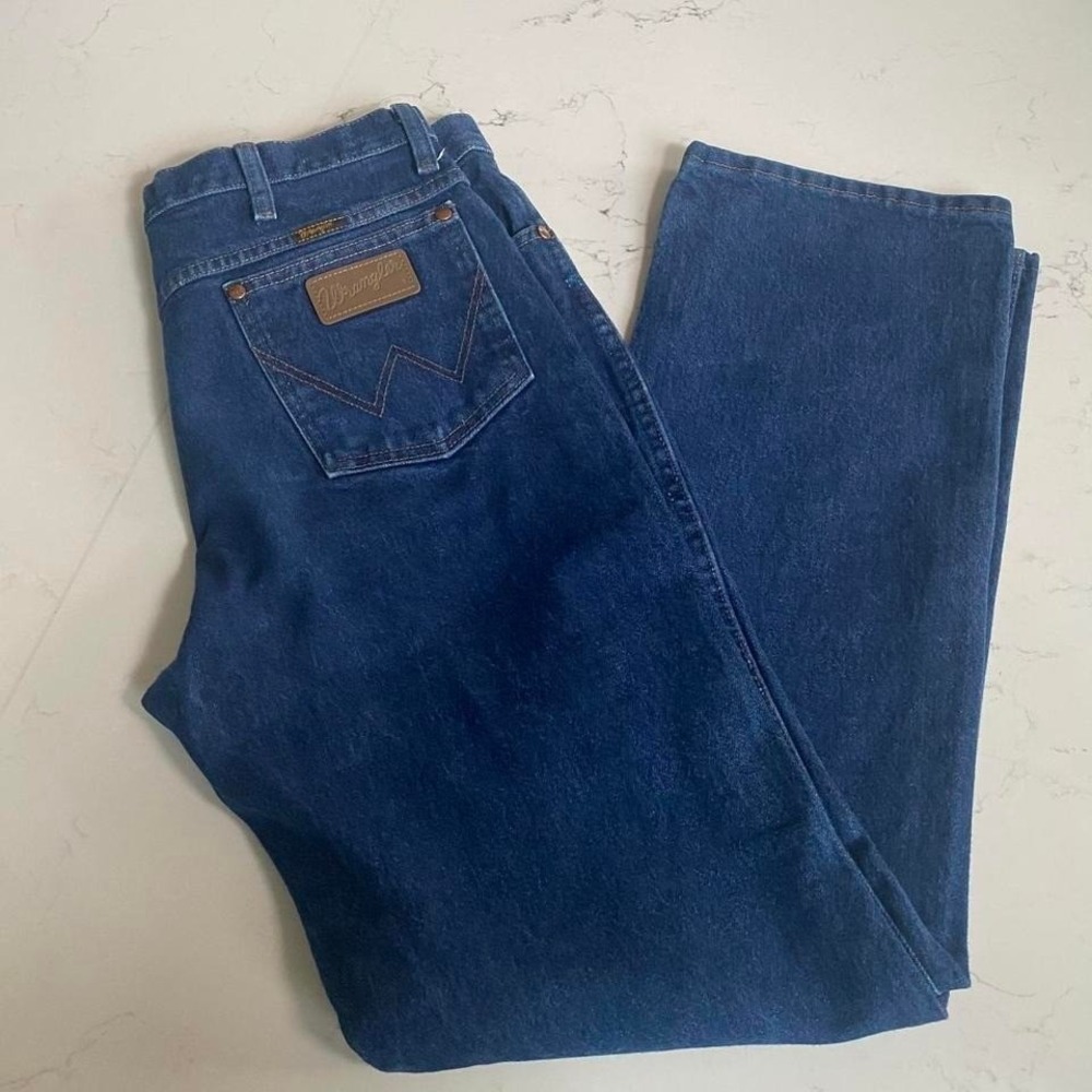 Vintage Wrangler Men's 34x32 Blue Denim Jeans Made in Mexico USA Fabric